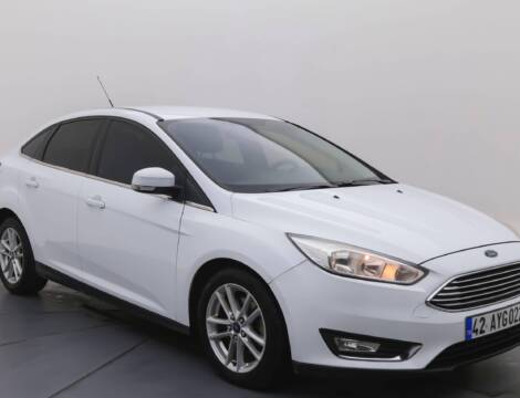 2015 FORD FOCUS HATASIZ >>>450 BİN PEŞİNAT İLE ALAN KAZANIYOR<<<