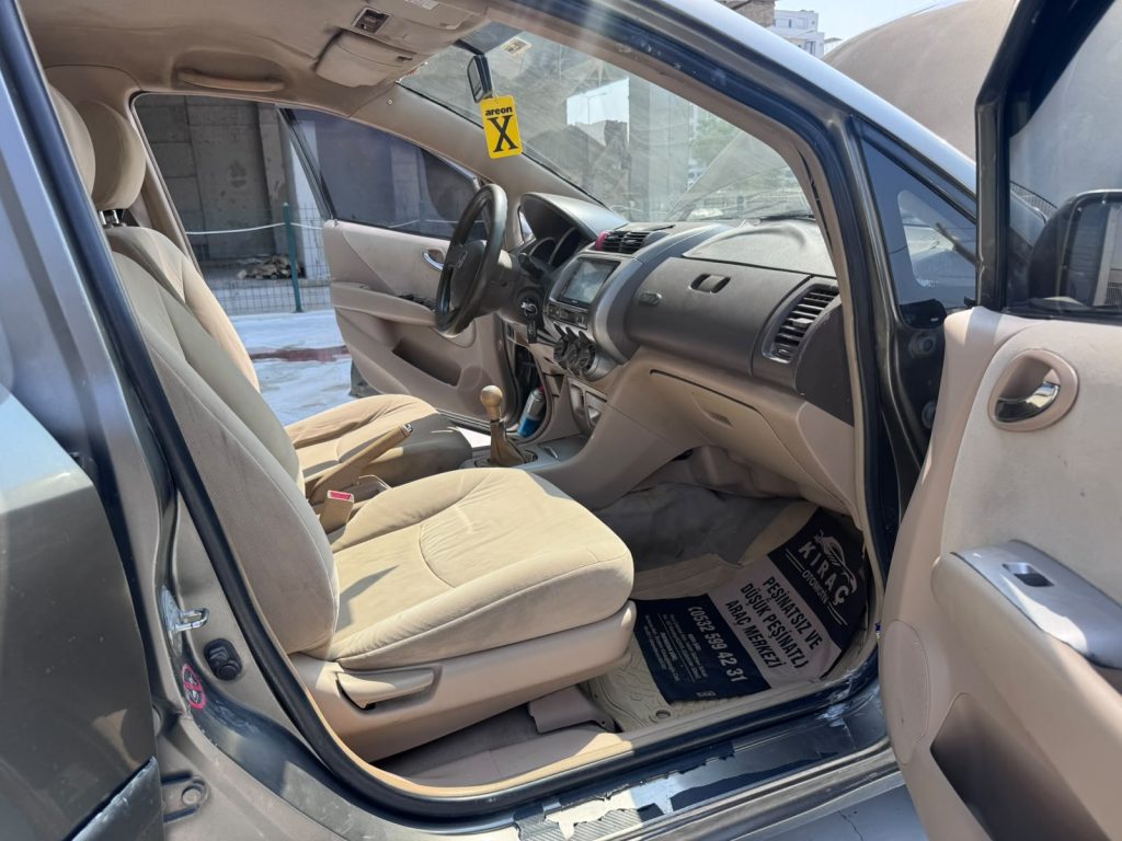 %50 PEŞİN ELDEN SENETLİ 2007 HONDA CITY