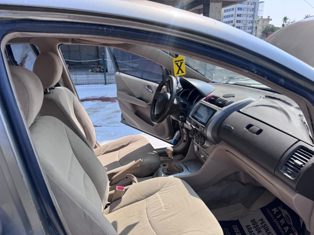 %50 PEŞİN ELDEN SENETLİ 2007 HONDA CITY