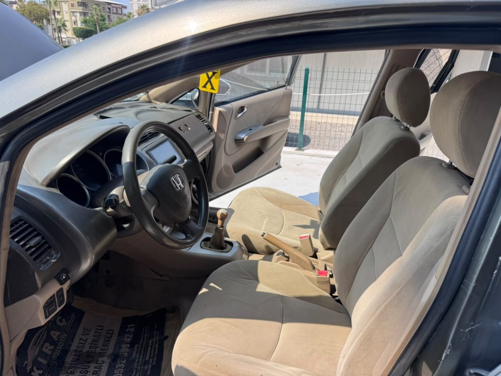 %50 PEŞİN ELDEN SENETLİ 2007 HONDA CITY
